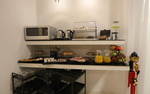 Mecla Suites