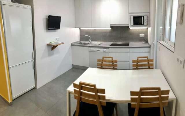Los Ranchos Apartment