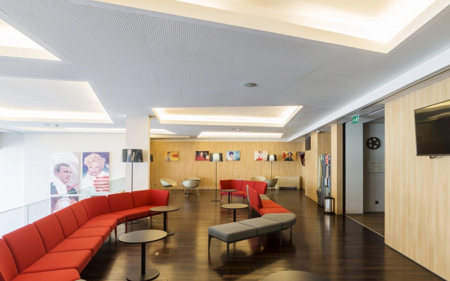 Moov Hotel Porto Centro