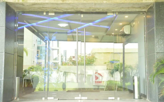 Seamens Club N Hotel