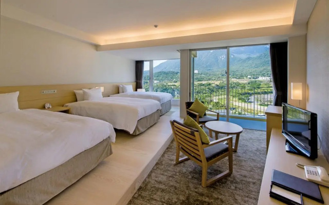 Yakushima Iwasaki Hotel