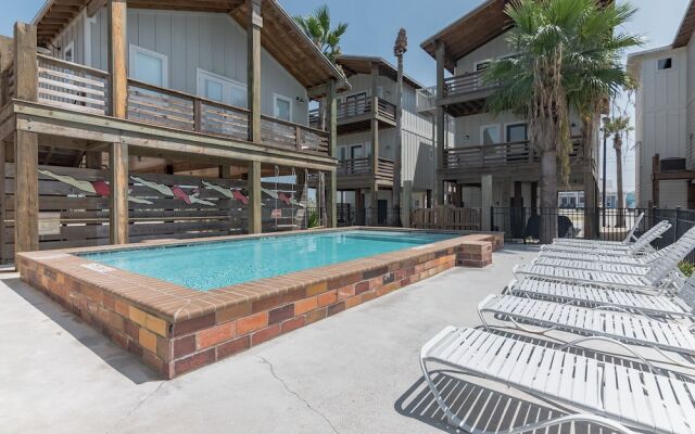 Marvelous Beach Home 2min From Beach
