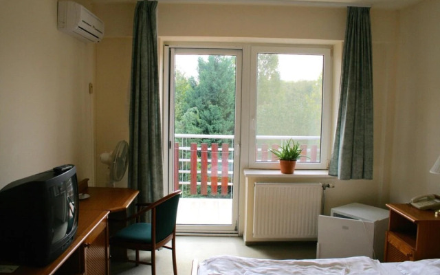 Well Hotel