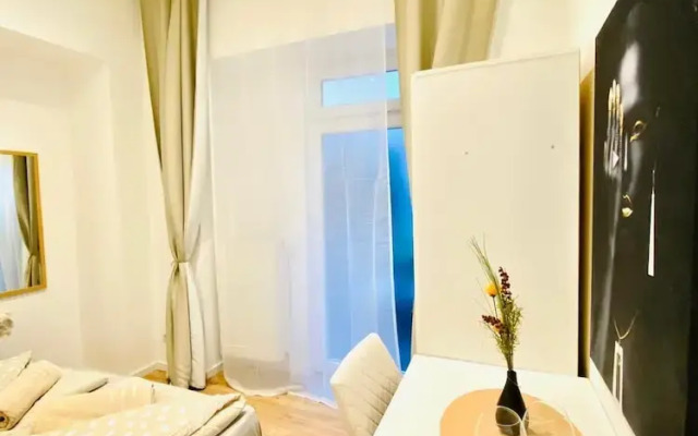 Charming 4 Bedroom Apartment Ottakring