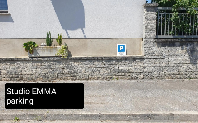 Studio EMMA Ljubljana - FREE parking, AC, Wifi