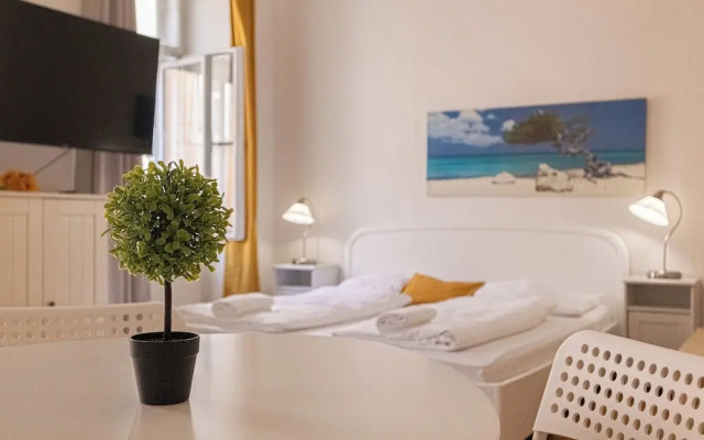 Comfortable 2BR Apartment Long Stay