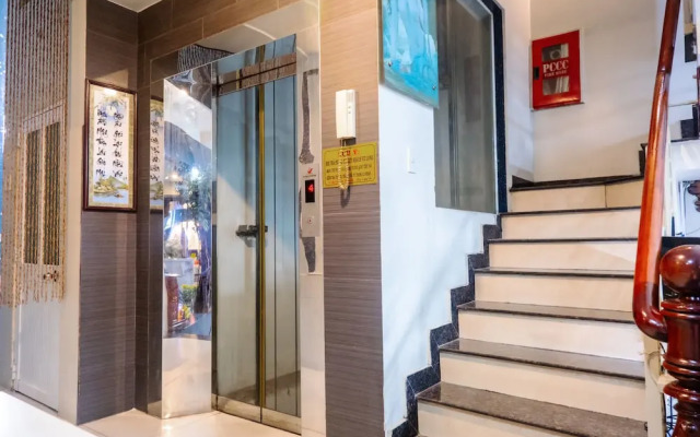 Cat Phuc Hotel