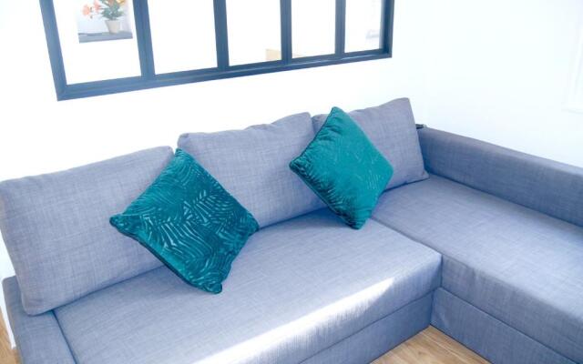 Oasis Au Coeur de Ville Sens (Adults Only)