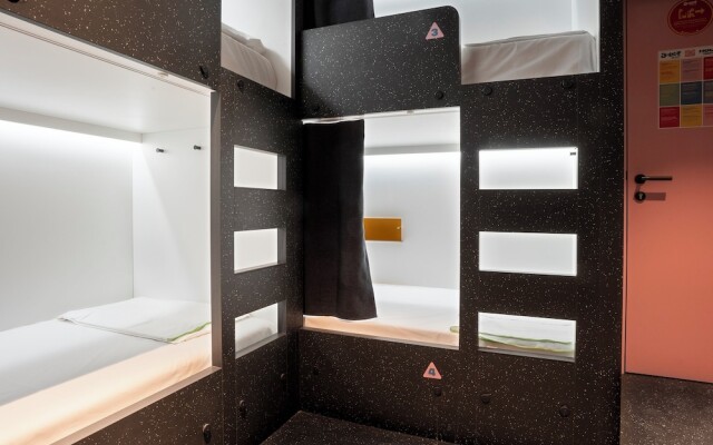 Amistat City Hostel Barcelona