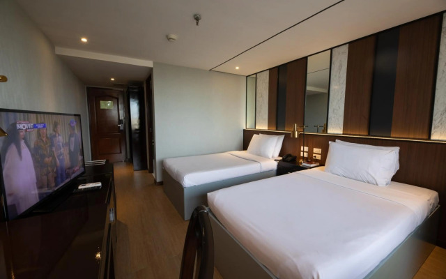 Star Plaza Hotel