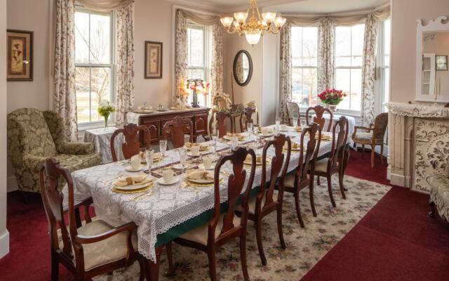 Cloran Mansion Bed & Breakfast
