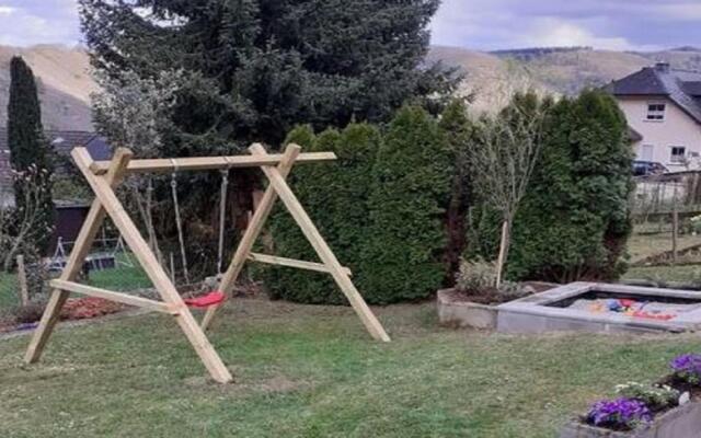 Comfortable Holiday Home Near Vineyards in Bremm