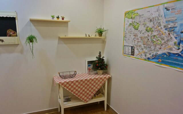 Mr Egg Hostel Nampo