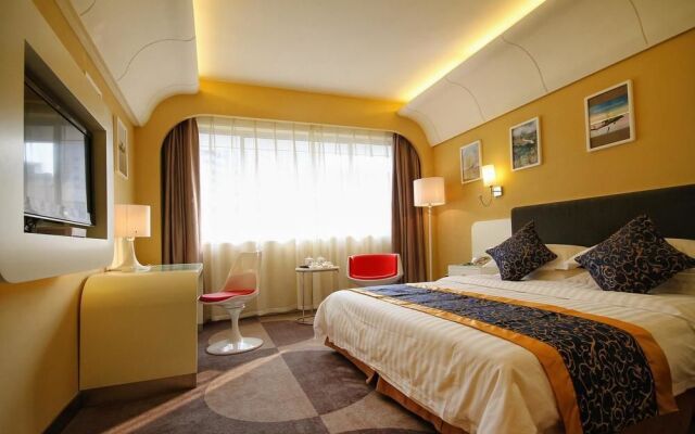 Plive Fly Aviation Theme Hotel
