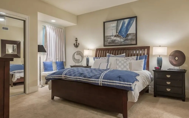 Turquoise Place Unit 1808D