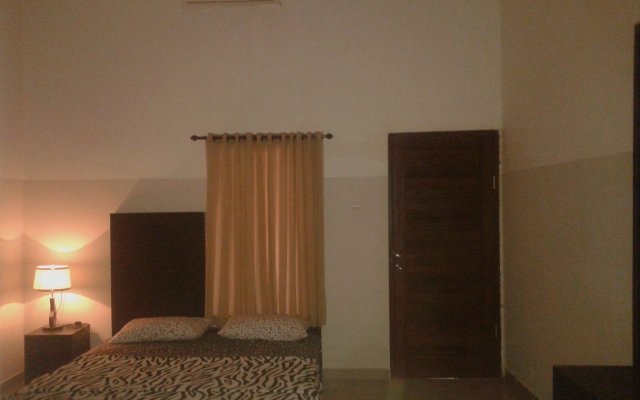 Gendis Hotel And Guest House