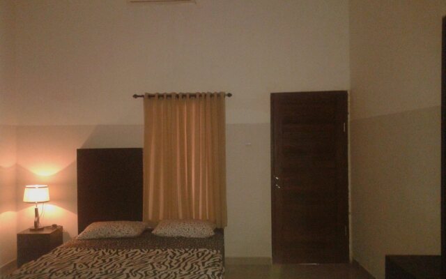 Gendis Hotel And Guest House