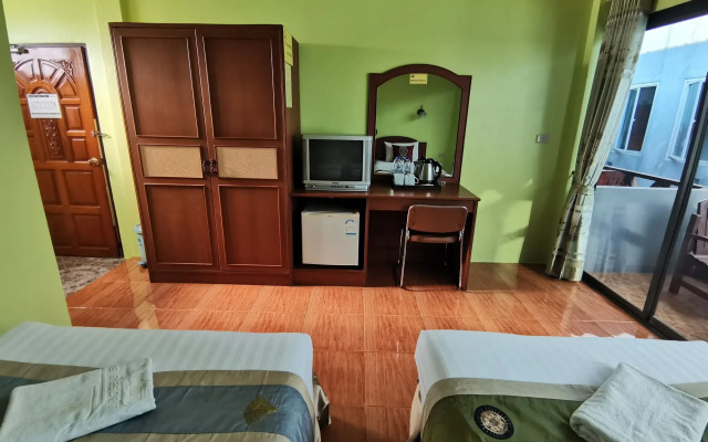 Me Mee Place & Tour Krabi