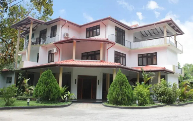 New Sigiri Resort & Restaurant