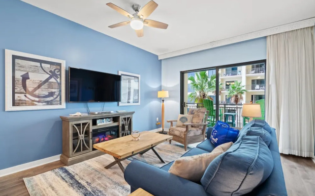 Warm and Inviting 1 Bd 1 Ba Condo With Breathtaking Gulf Views