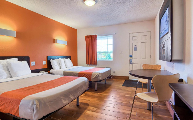 Motel 6 Harrisonburg, VA - South