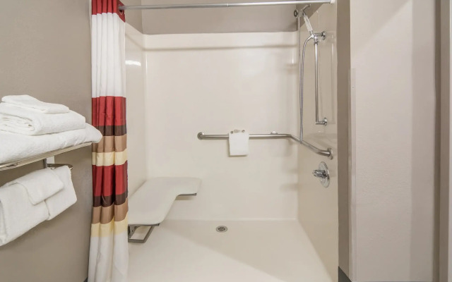 Red Roof Inn Terrell