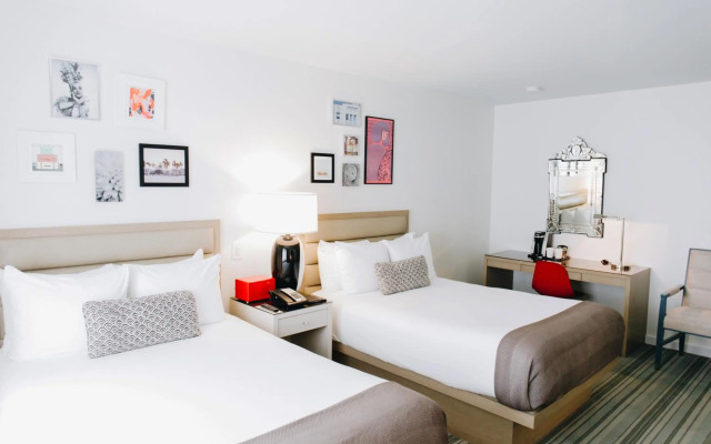 Uma House by Yurbban South Beach