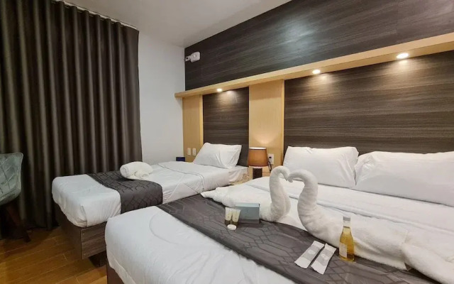 Rudhil's Place Hotel