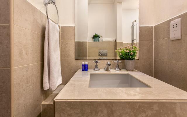 Traditional Meets Modern in Downtown