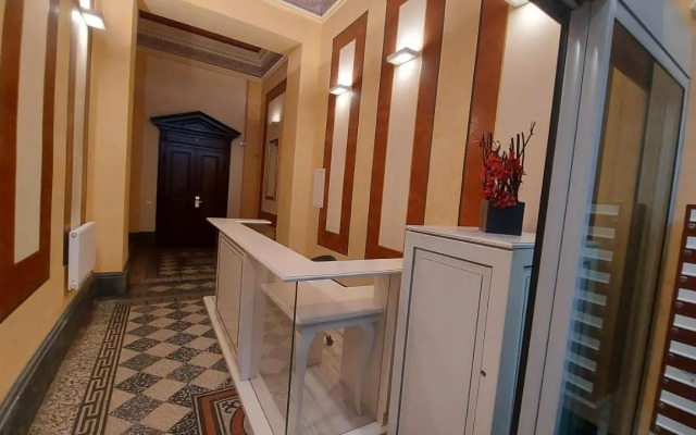 quiet apartment in Prague center