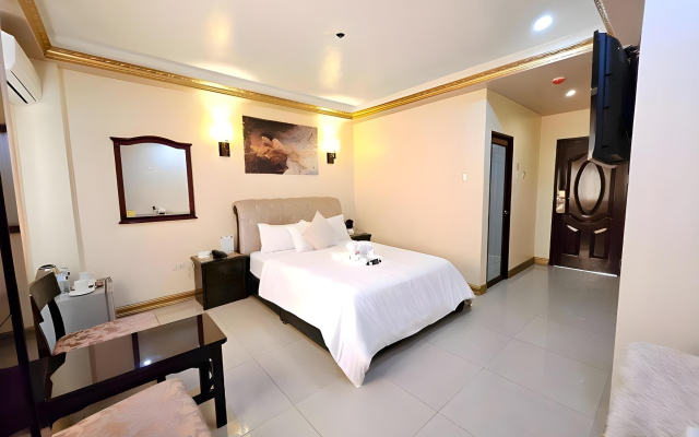 Clark Imperial Hotel