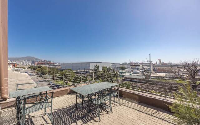 Homely Studio Apartment in Cape Town