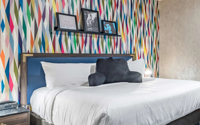 Signature Inn Oakland