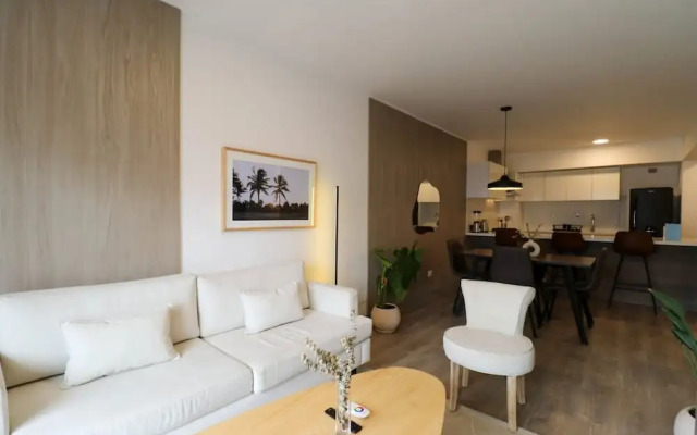 w Amazing 2BR With Balcony in Miraflores