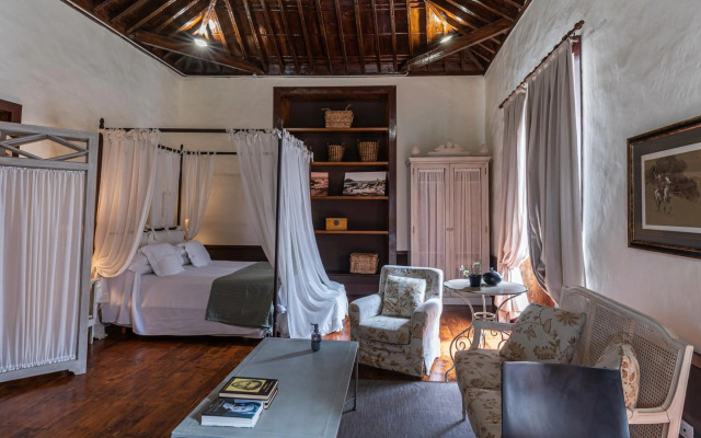 Isla Baja Suites