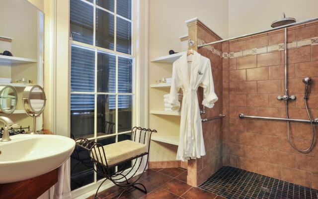 Ashton's Bed and Breakfast