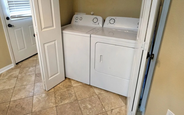 4Bdrm 2Bath 4Beds - Sugarland Richmond