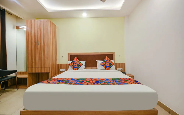 Fabhotel Royal Residency I