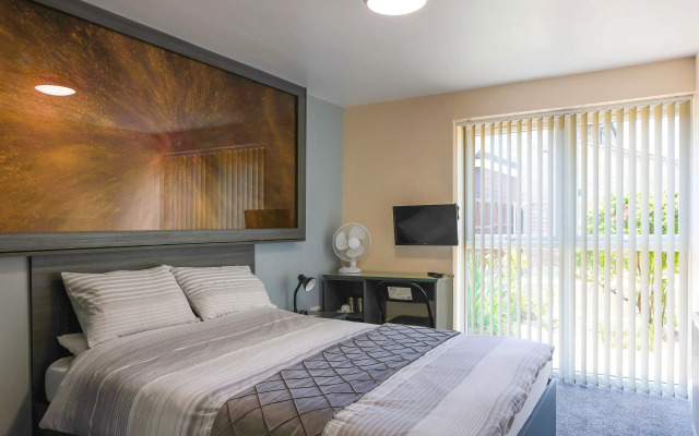 OYO Honeycroft Lodge