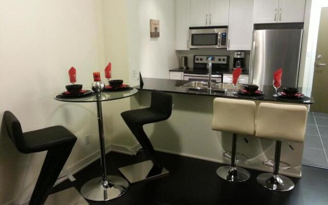 Royal Stays Furnished Apartments - Square One