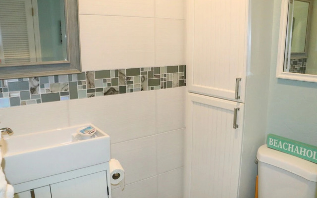 Jamaica Royale 020 - 1 Br Condo