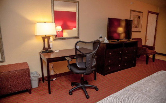 Comfort Inn & Suites At I-74 And 155