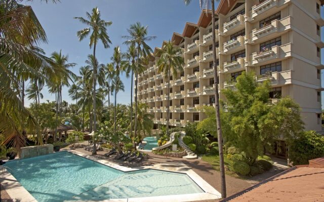 Costabella Tropical Beach Hotel