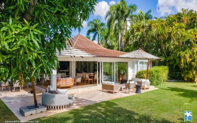 Luxurious 3 Br Golf Villa