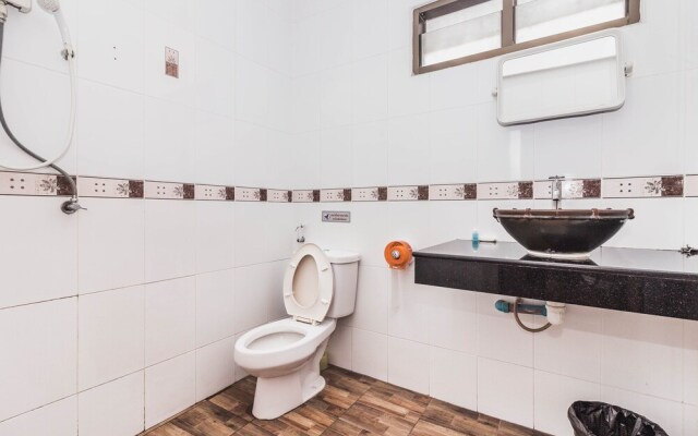 Baan Kanittha - 5 Bedrooms Pool Villa