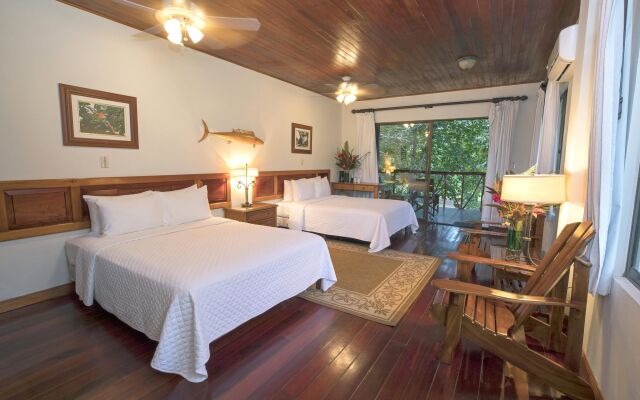 Crocodile Bay Resort