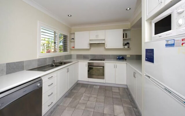 Pacific Blue Townhouse 351, 265 Sandy Point Road