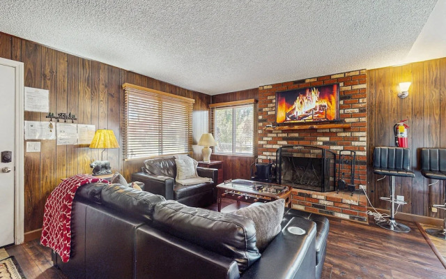 Meadow-front Metcalf Bay Gem #542