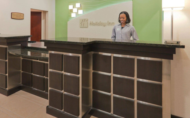 Quality Inn & Suites Downtown Mansfield