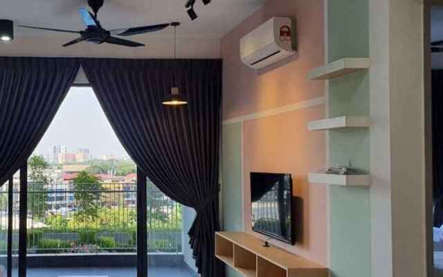 Miracle Homestay Penang Sentral 8Pax Getaway